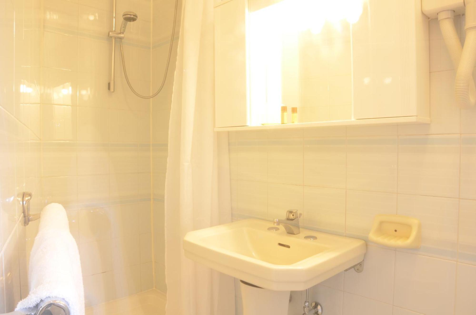 Hotel Rosa Serenella Бардонеккия Номер фото